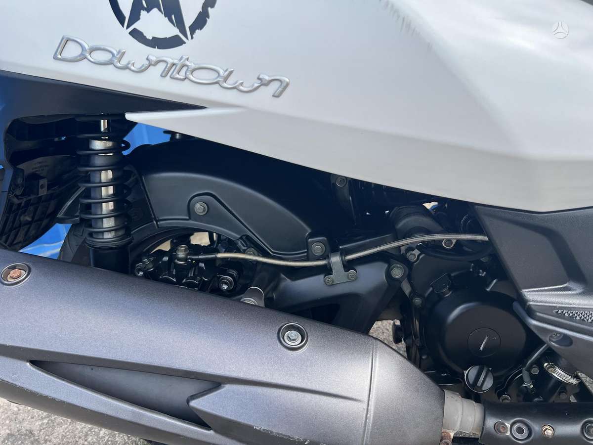 Kymco Downtown 300cc, scooters / mopeds