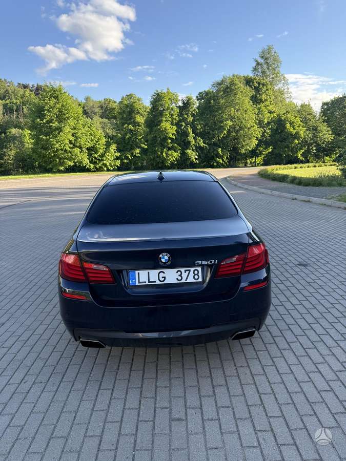 BMW 550, 4.4 l., Седан