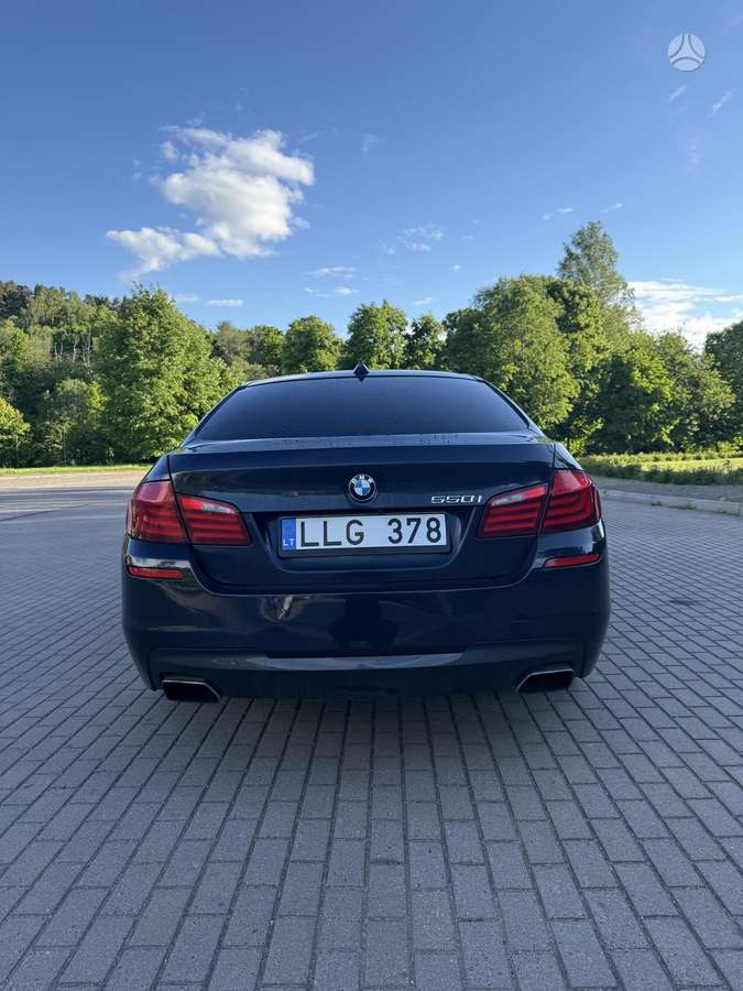 BMW 550, 4.4 l., Седан