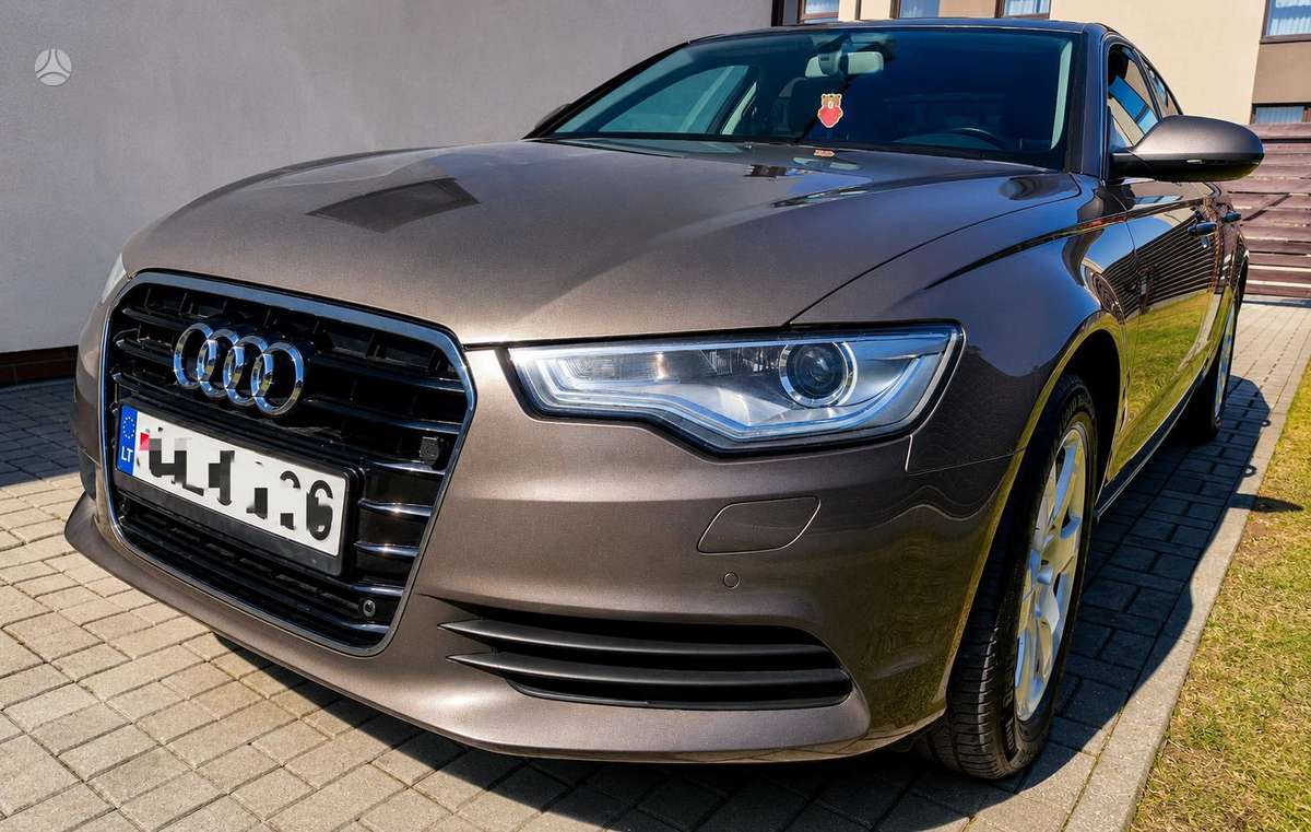 Audi A6, 2.0 l., Седан