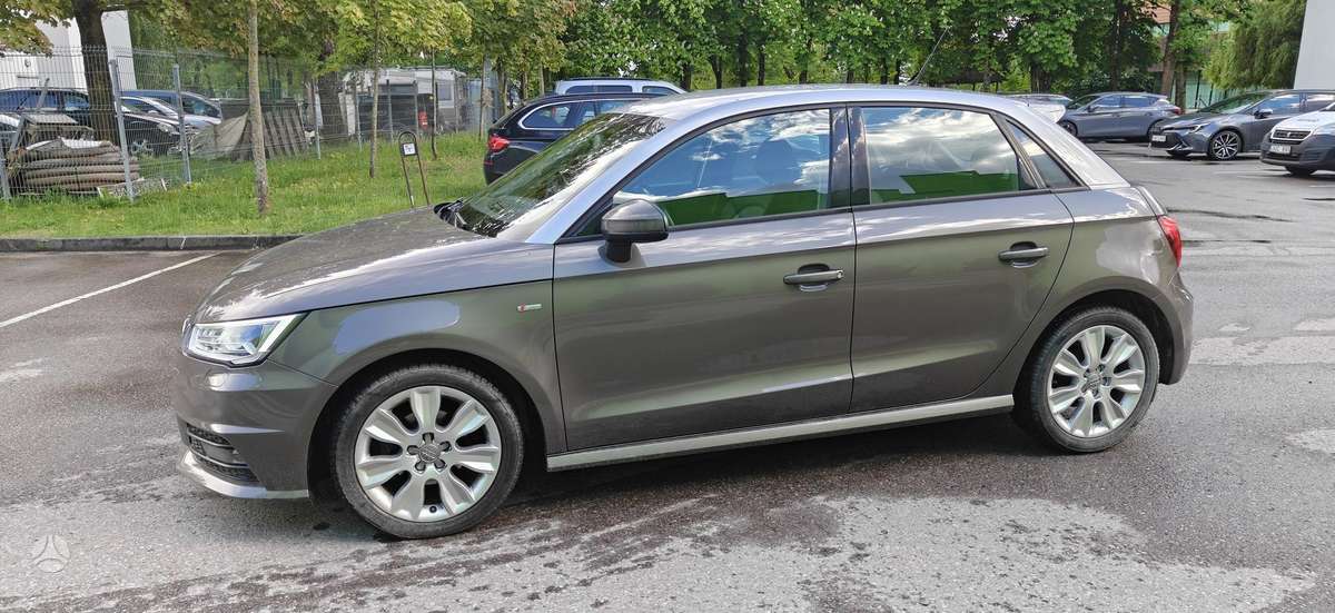 Audi A1 Sportback, 1.0 l., hatchback