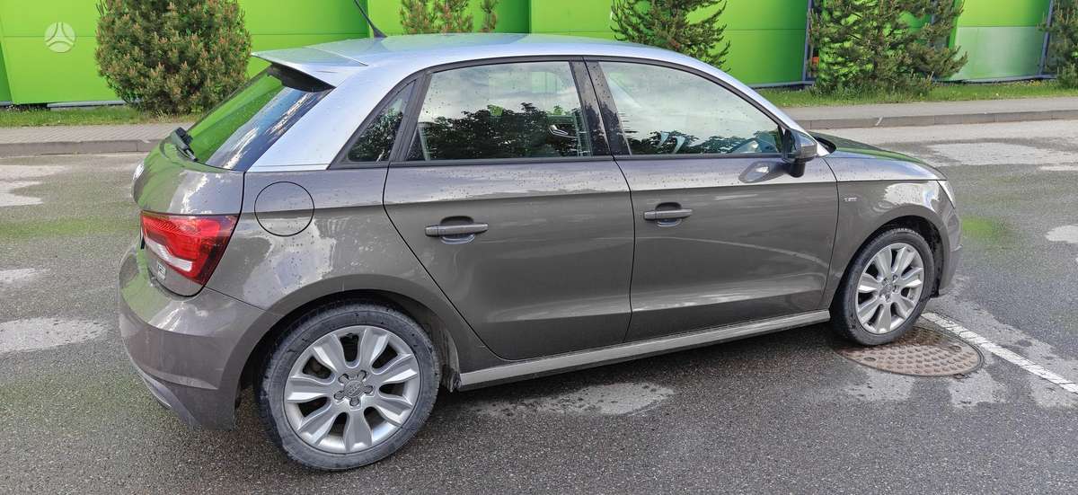 Audi A1 Sportback, 1.0 l., hatchback