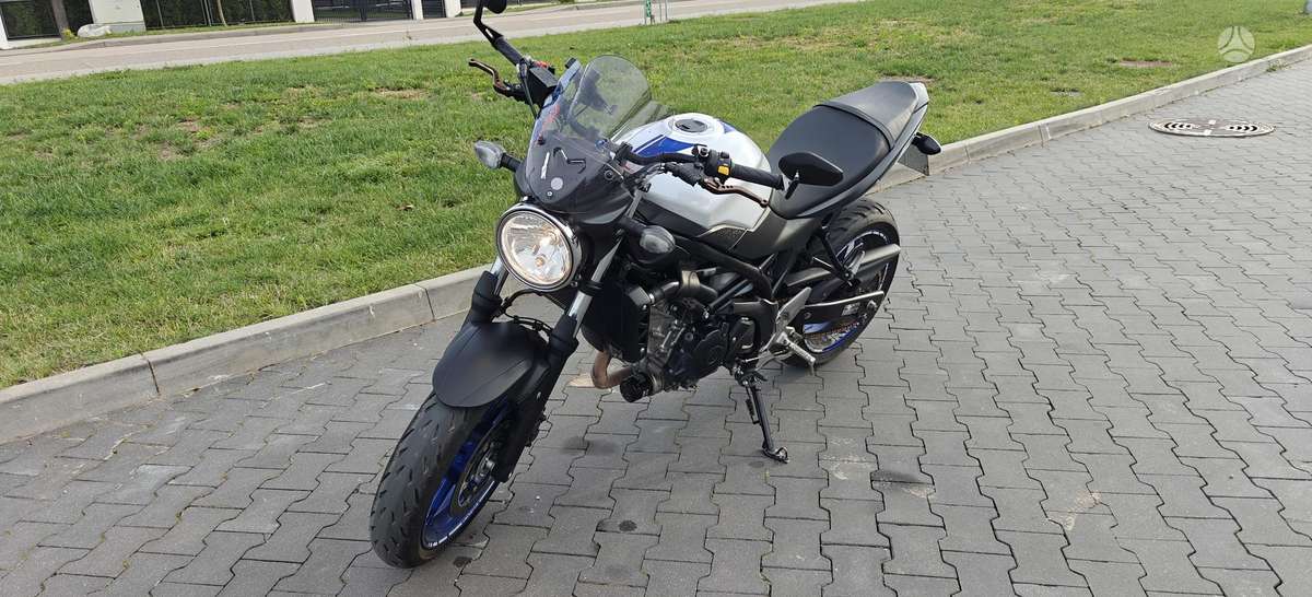 Suzuki SV 650cc, street / classic