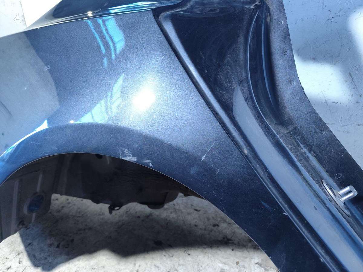 Tesla Model 3 hood (front, rear)