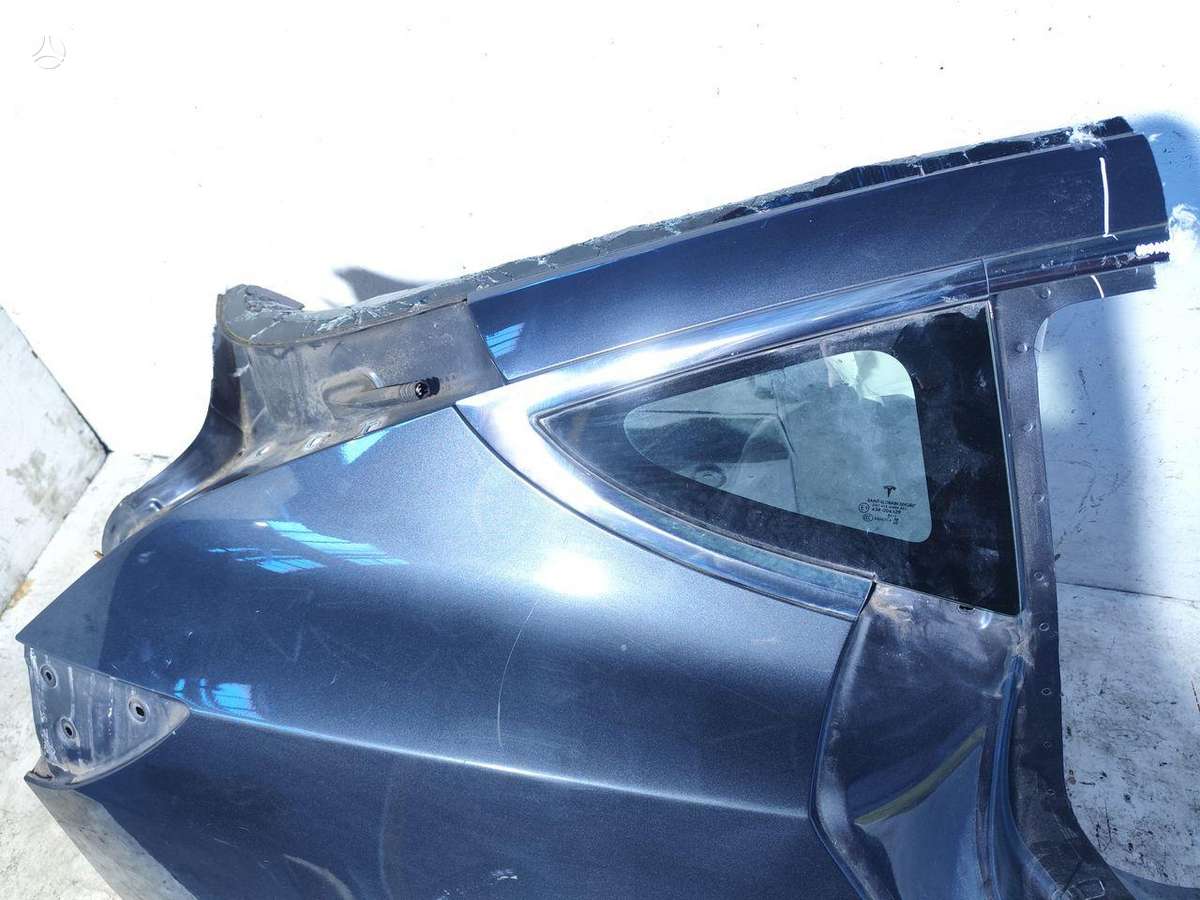 Tesla Model 3 hood (front, rear)