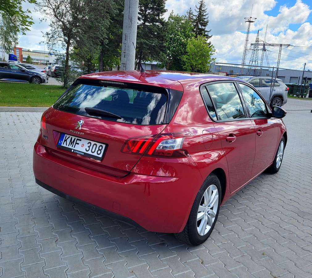 Peugeot 308, 1.2 l., hatchback