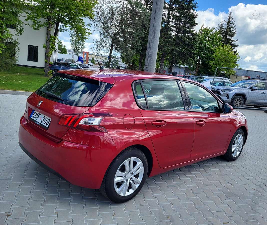 Peugeot 308, 1.2 l., hatchback