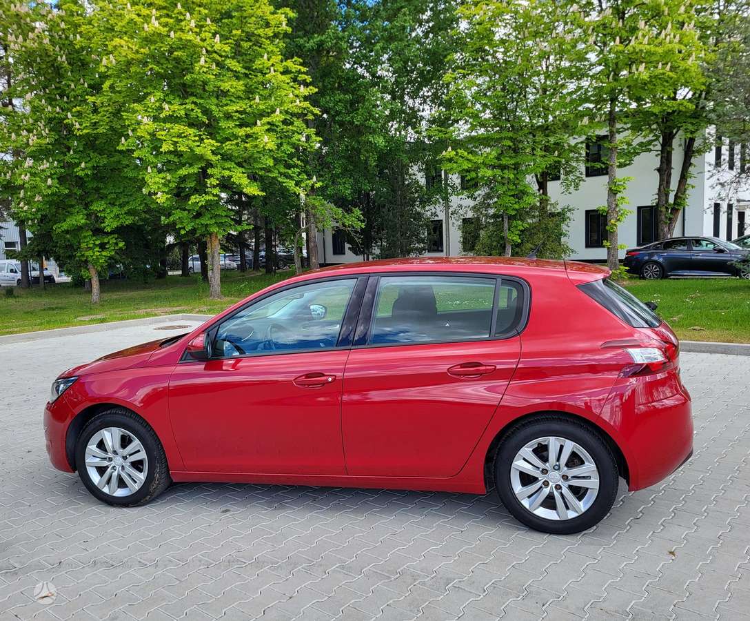 Peugeot 308, 1.2 l., hatchback