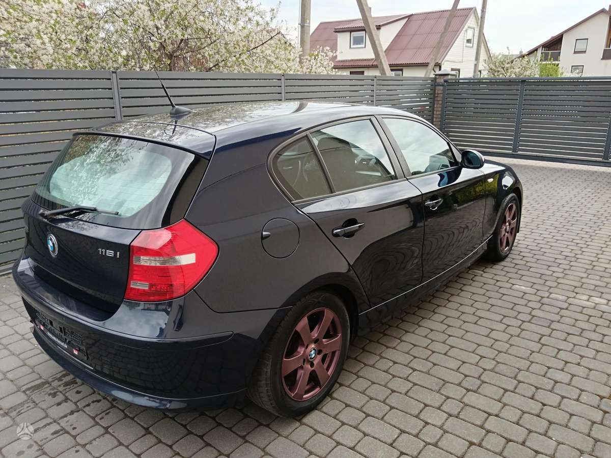 BMW 116, 1.6 l., hatchback