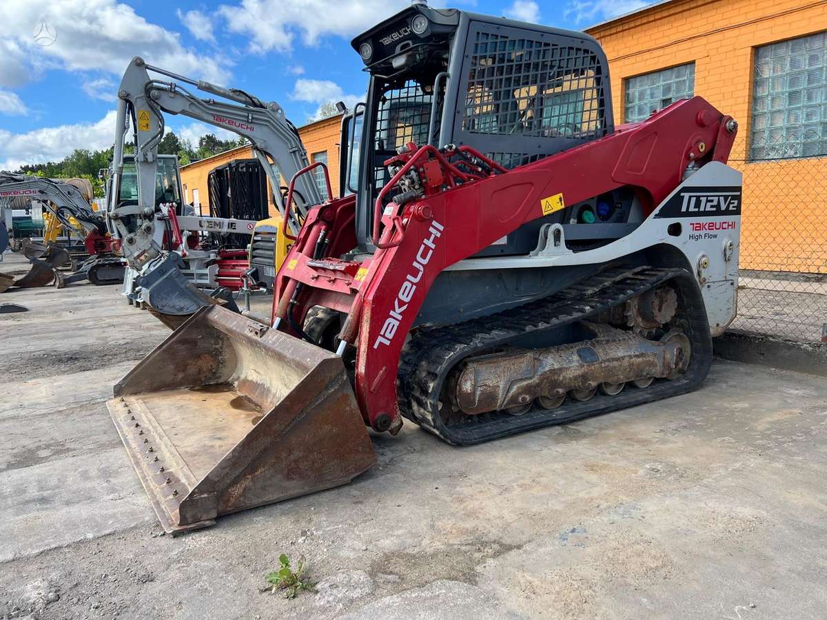 Takeuchi TL12V2, mini loaders