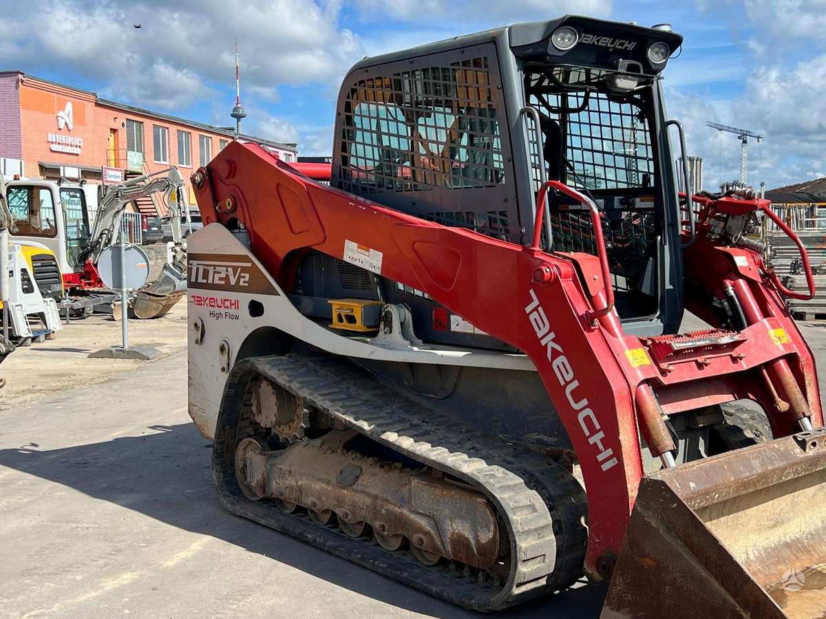 Takeuchi TL12V2, мини-погрузчики