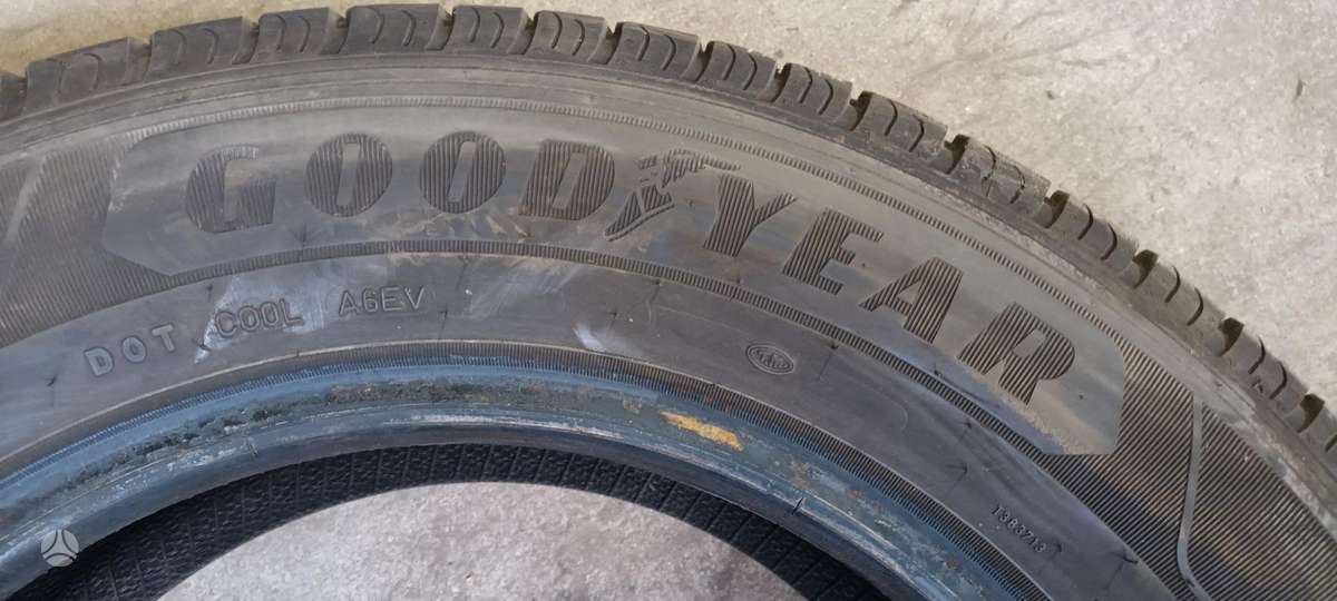 Goodyear Efficient Grip, vasarinės 215/60 R16