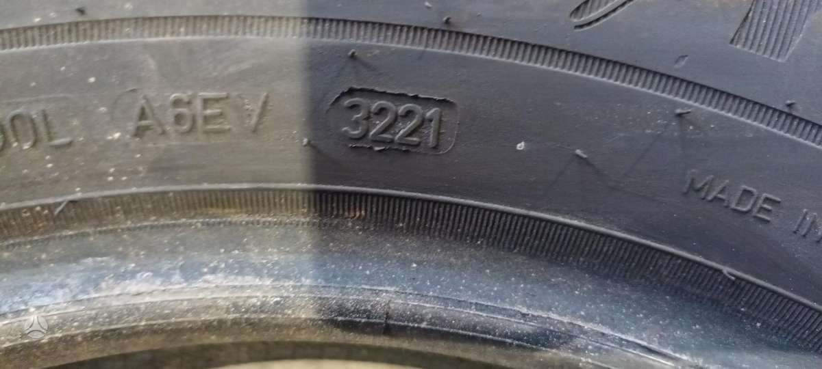 Goodyear Efficient Grip, летние 215/60 R16