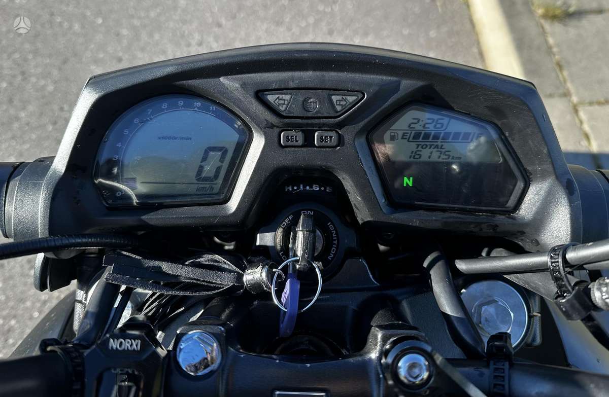 Honda CBF 649cc, street / классические