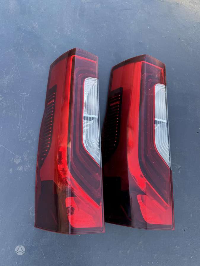 Mercedes-Benz Sprinter lights