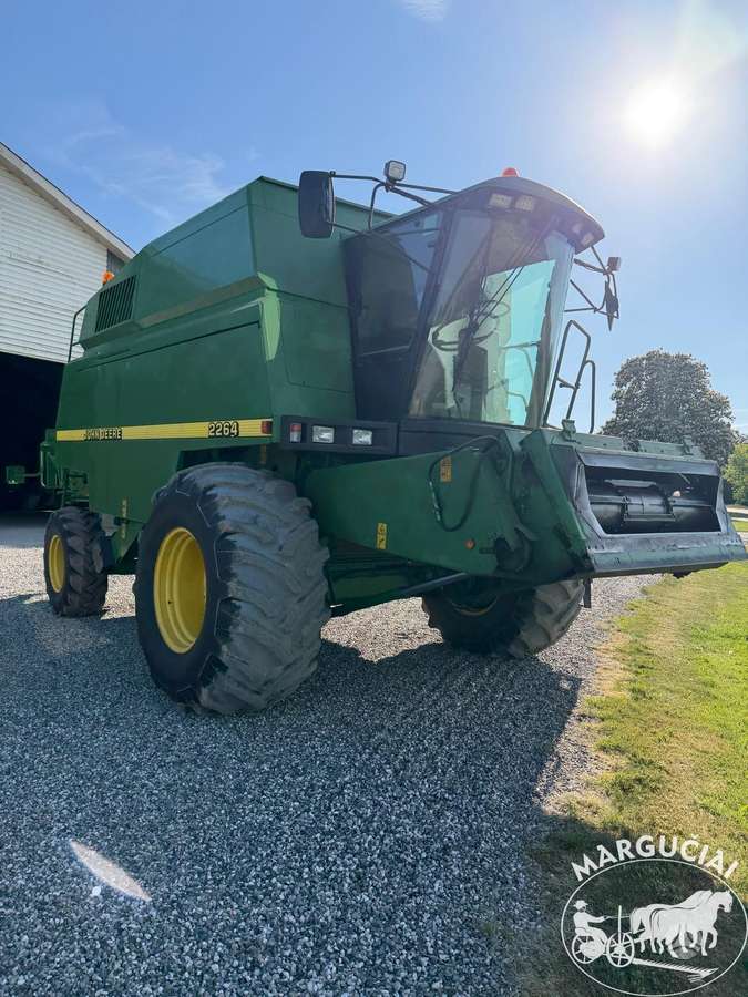 John Deere 2264, 7,5 m, combine harvesters