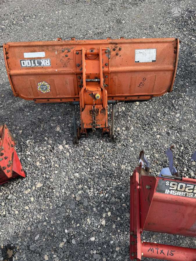 Kubota B7001, тракторы