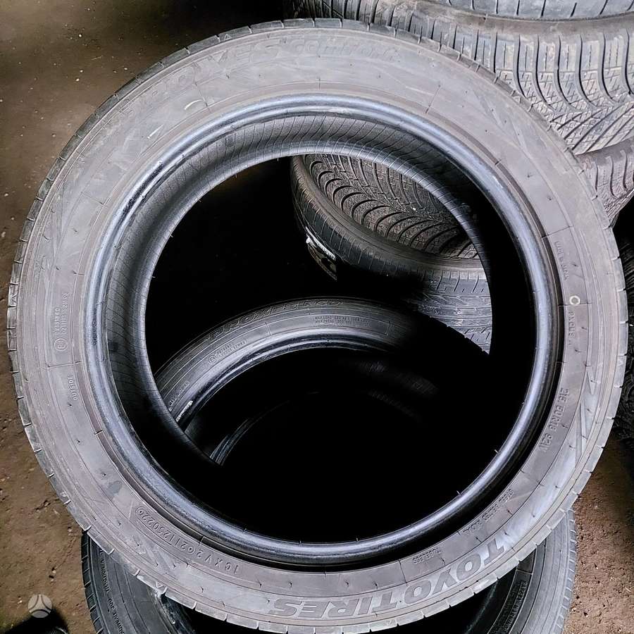 Pirelli , TOYO, летние 215/50 R18