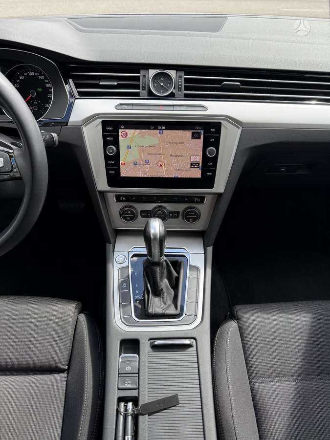 Volkswagen Passat, 2.0 l., Универсал