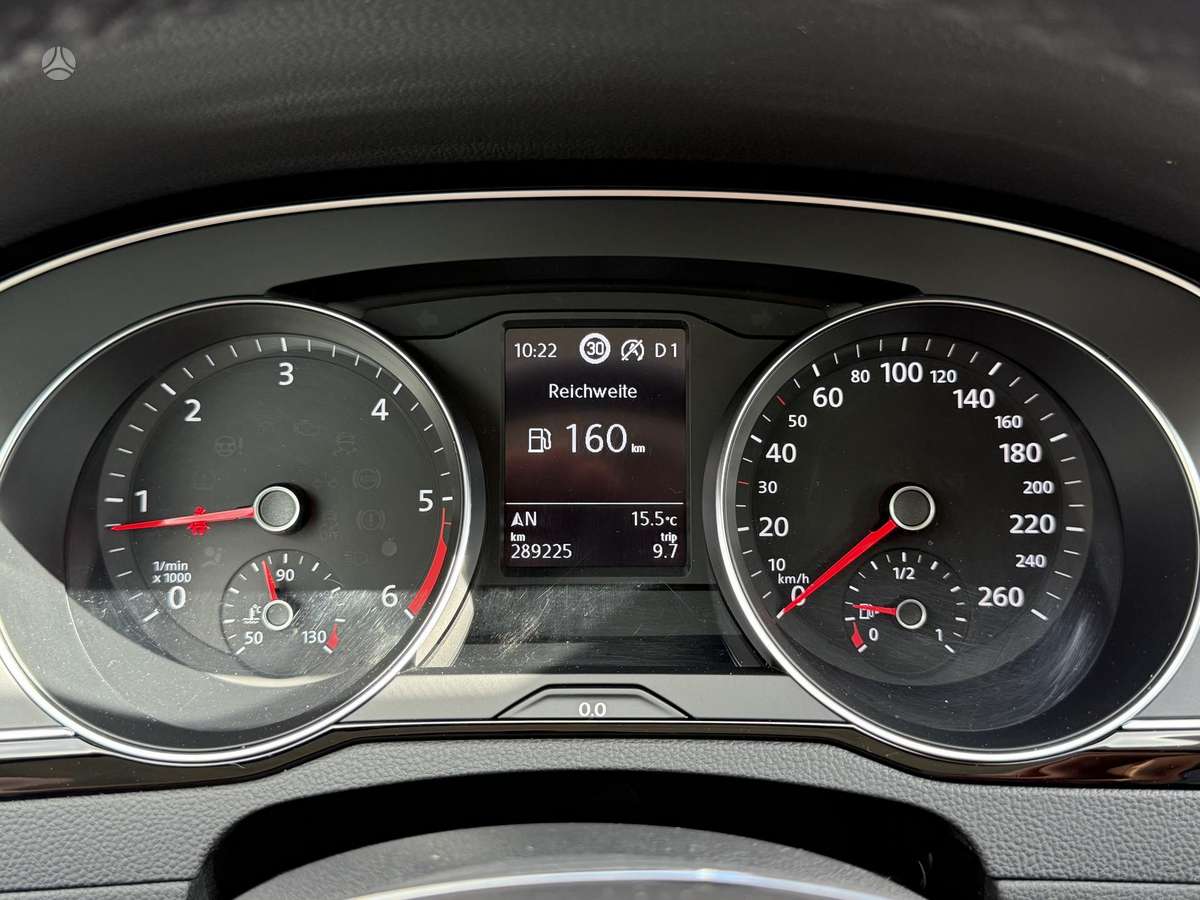 Volkswagen Passat, 2.0 l., Универсал