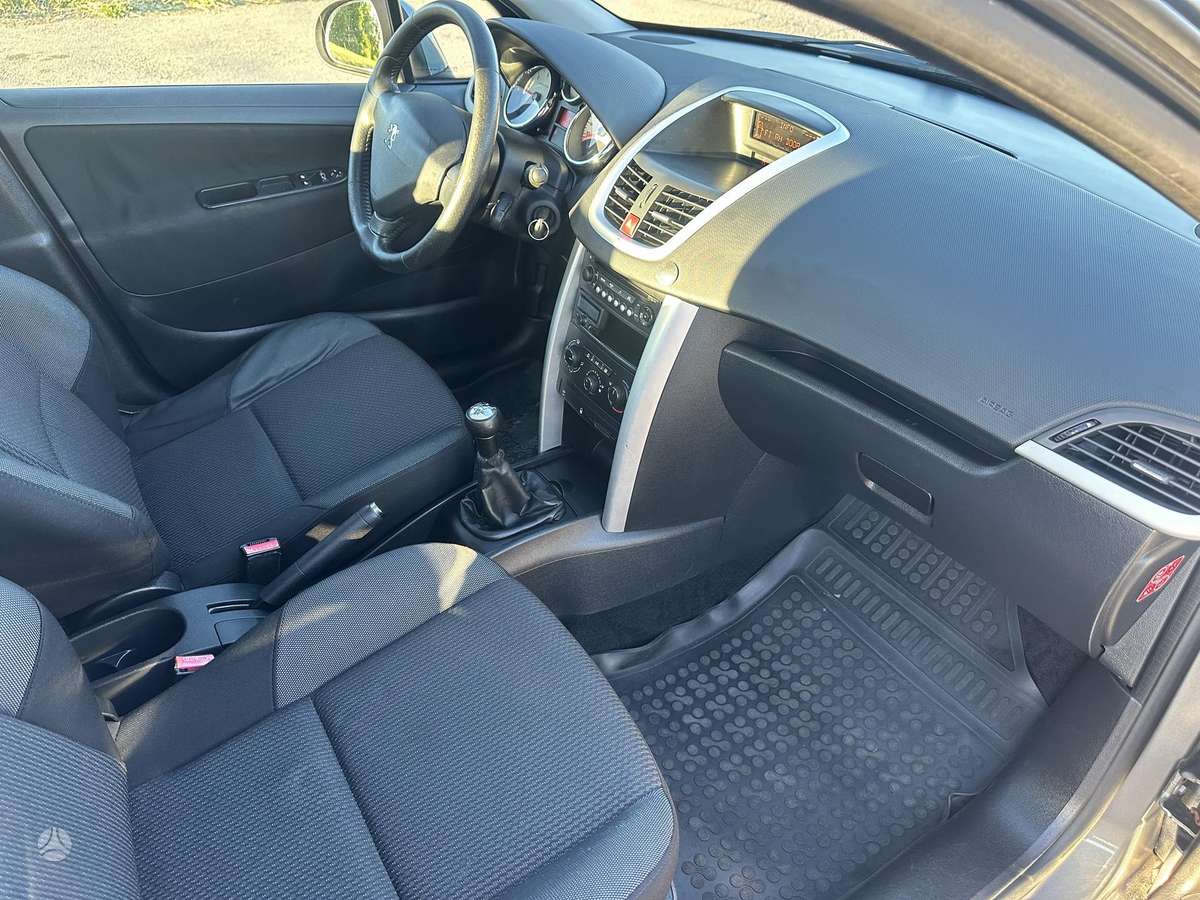 Peugeot 207, 1.6 l., Универсал