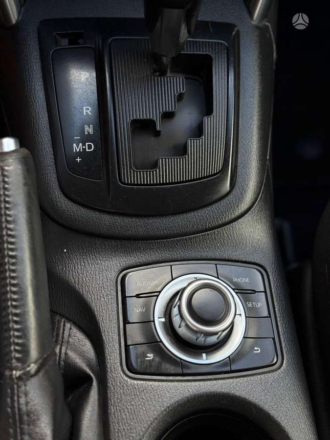 Mazda CX-5, 2.2 l., off-road / crossover