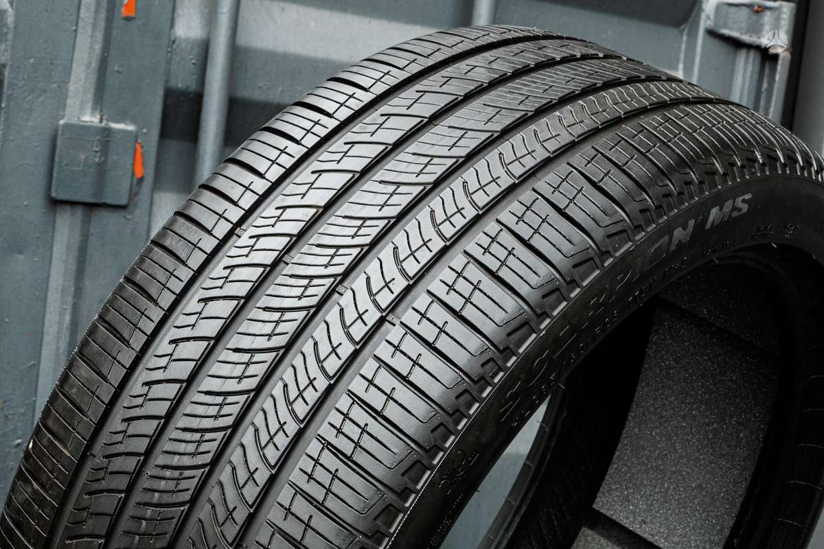 Pirelli Scorpion M/S (LR), summer 285/40 R23
