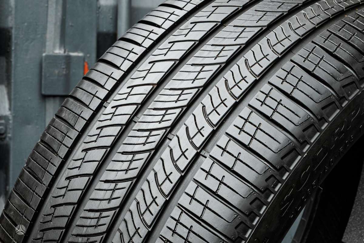 Pirelli Scorpion M/S (LR), летние 285/40 R23