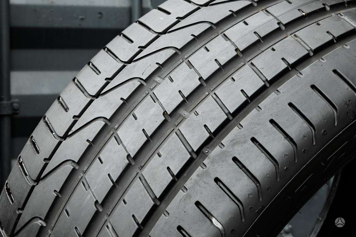 Pirelli P Zero, summer 295/35 R21