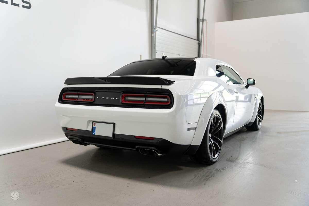 Dodge Challenger, 6.4 l., coupe