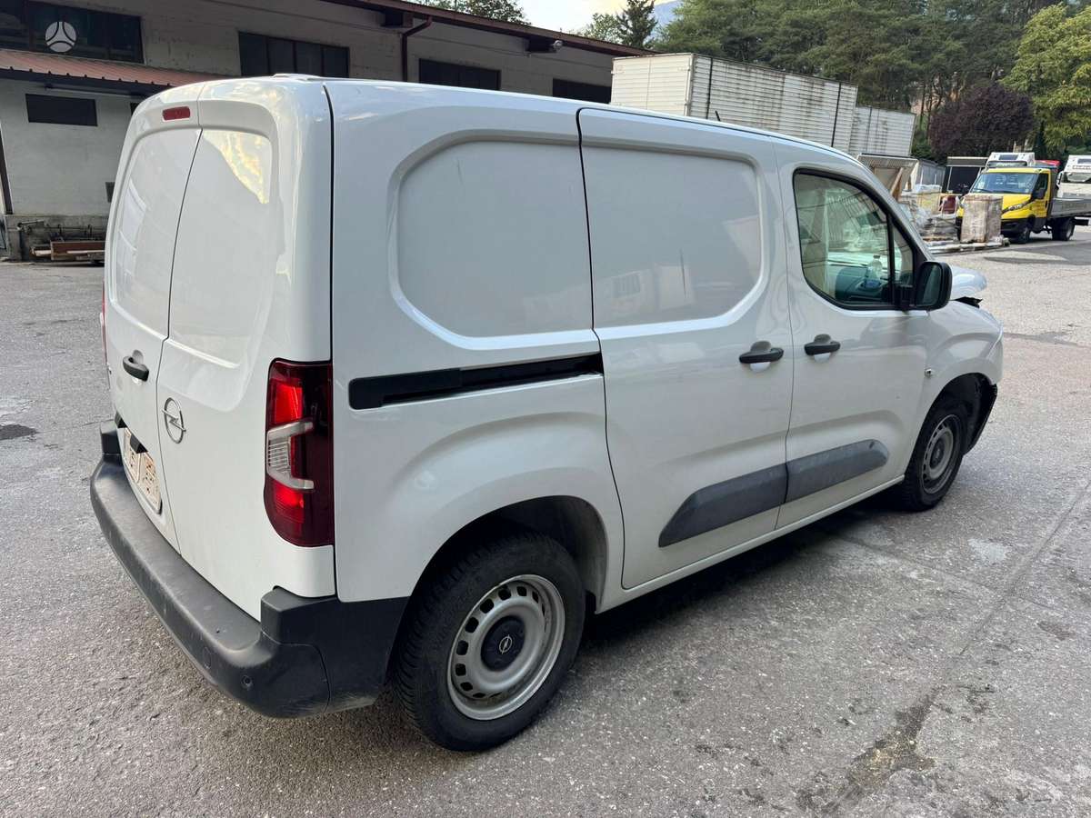 Opel Combo, 1.5 l., komercinis