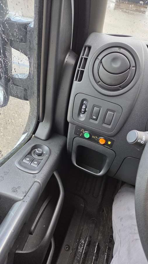 Renault Master ETL-32-125, автовышки