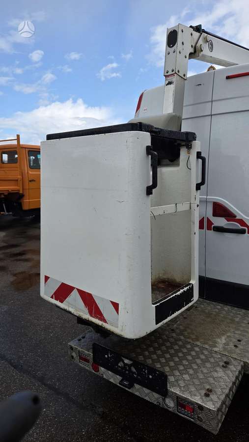 Renault Master ETL-32-125, автовышки