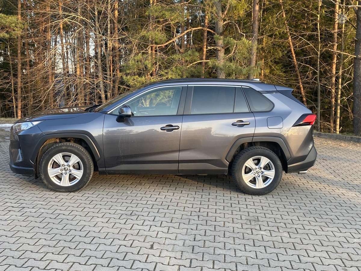 Toyota RAV4 - 3