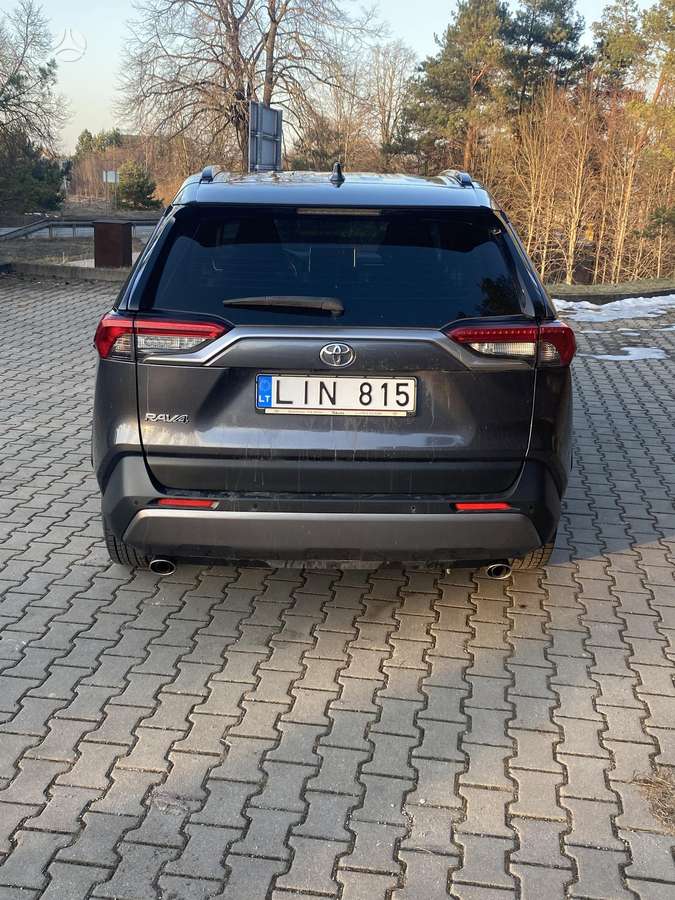 Toyota RAV4 - 2
