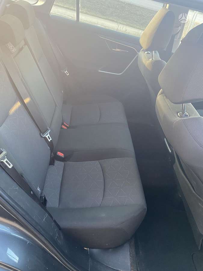 Toyota RAV4 - 5