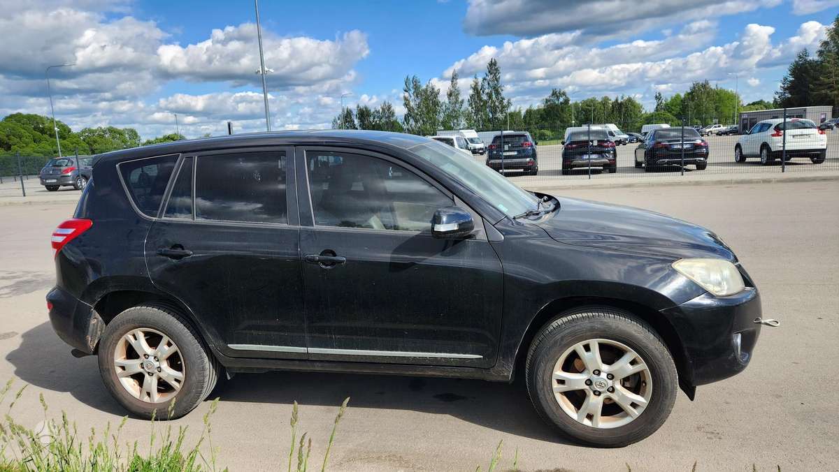 Toyota RAV4 - 2