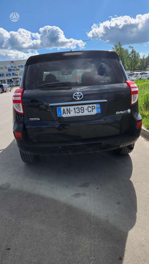 Toyota RAV4 - 7