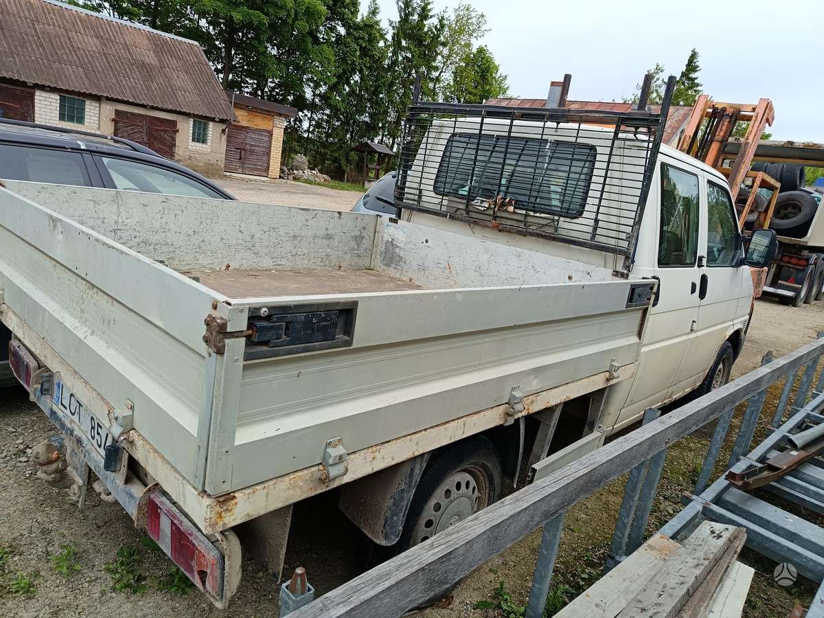 Volkswagen Transporter - 3