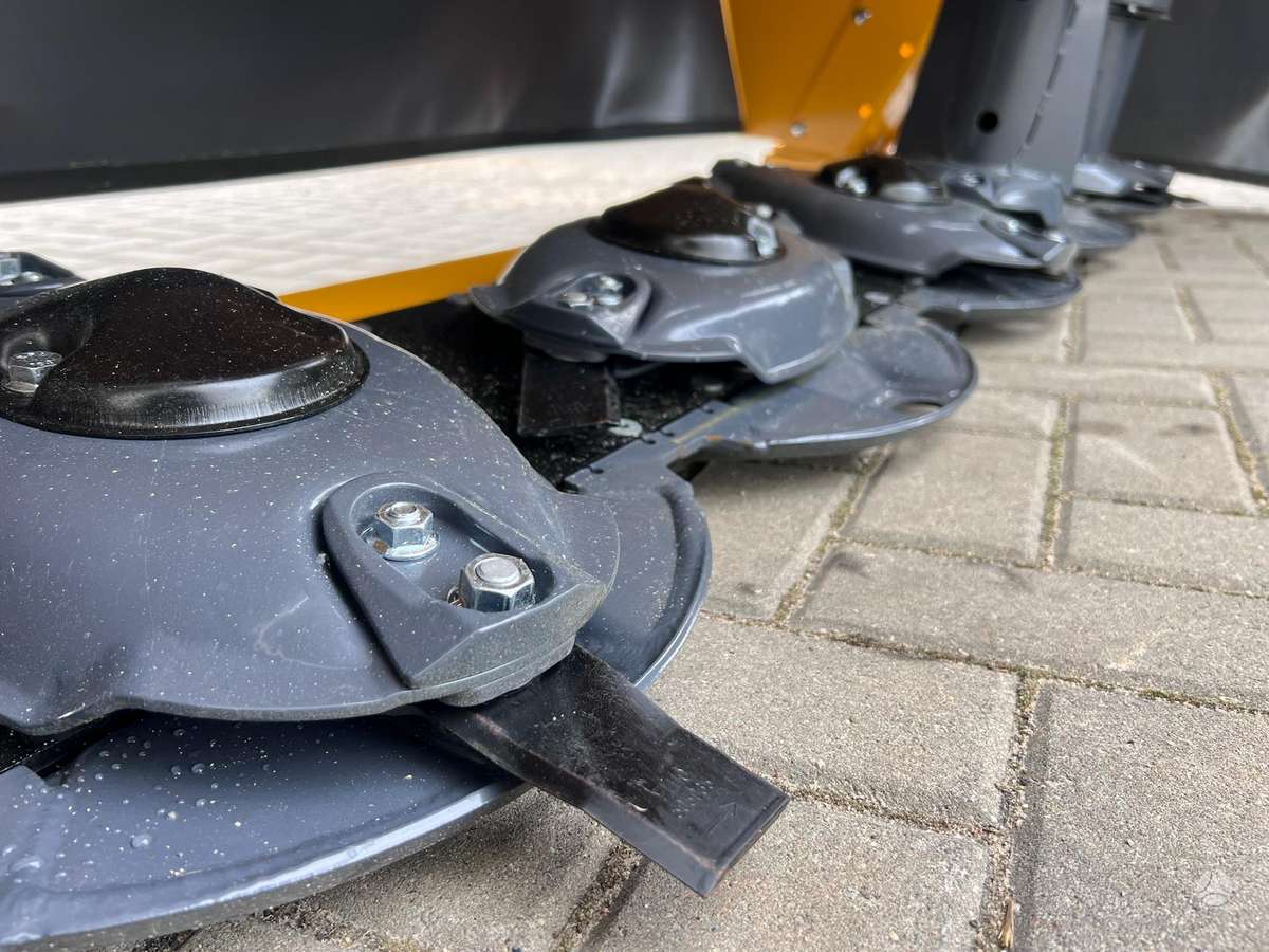 Elho NK 3300 VC, pašarų ruošimo technika
