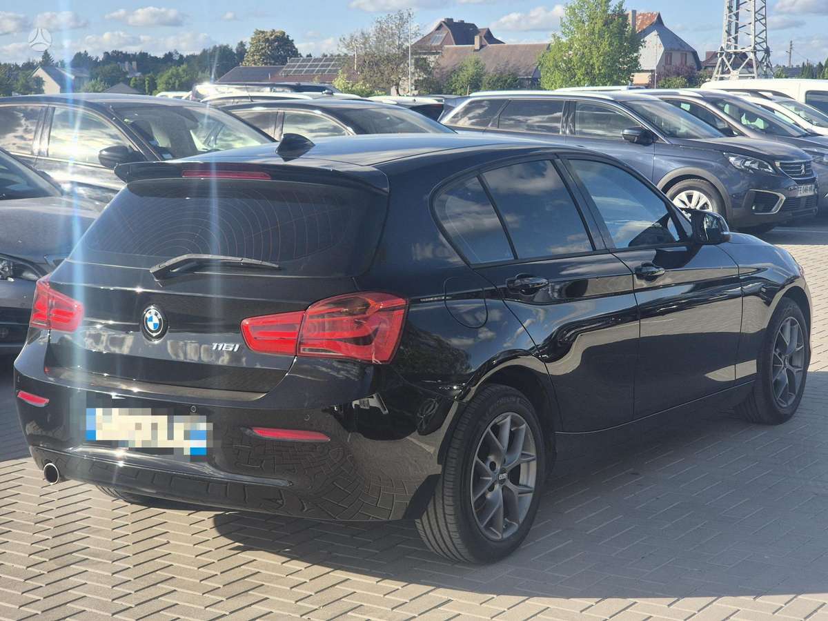 BMW 116, 1.5 l., hatchback