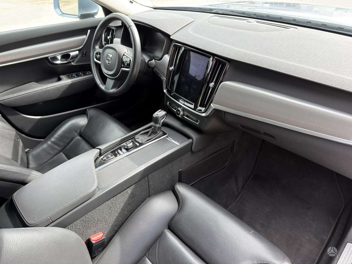 Volvo S90, 2.0 l., Седан