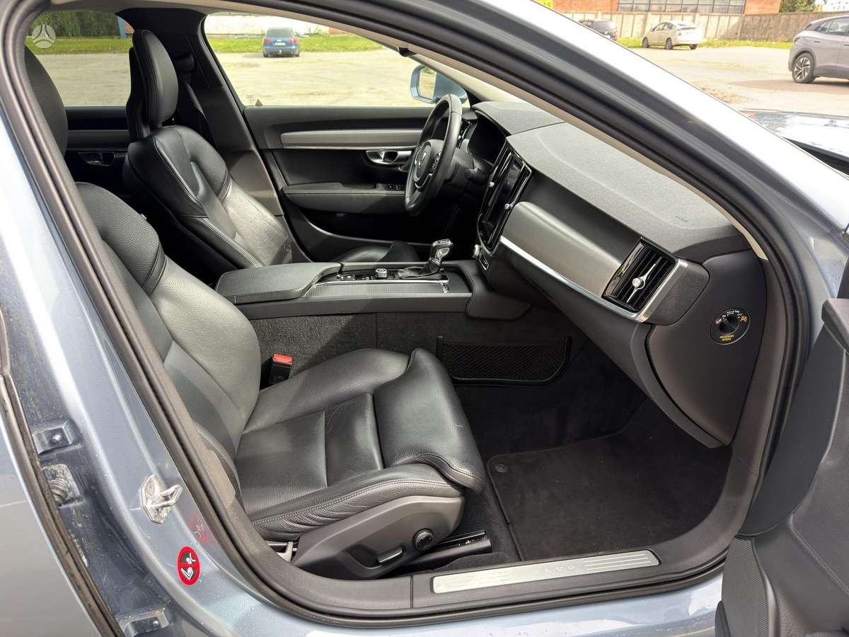Volvo S90, 2.0 l., Седан