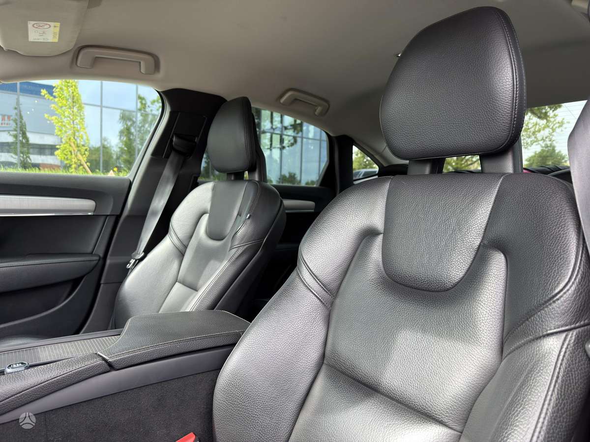 Volvo S90, 2.0 l., Седан