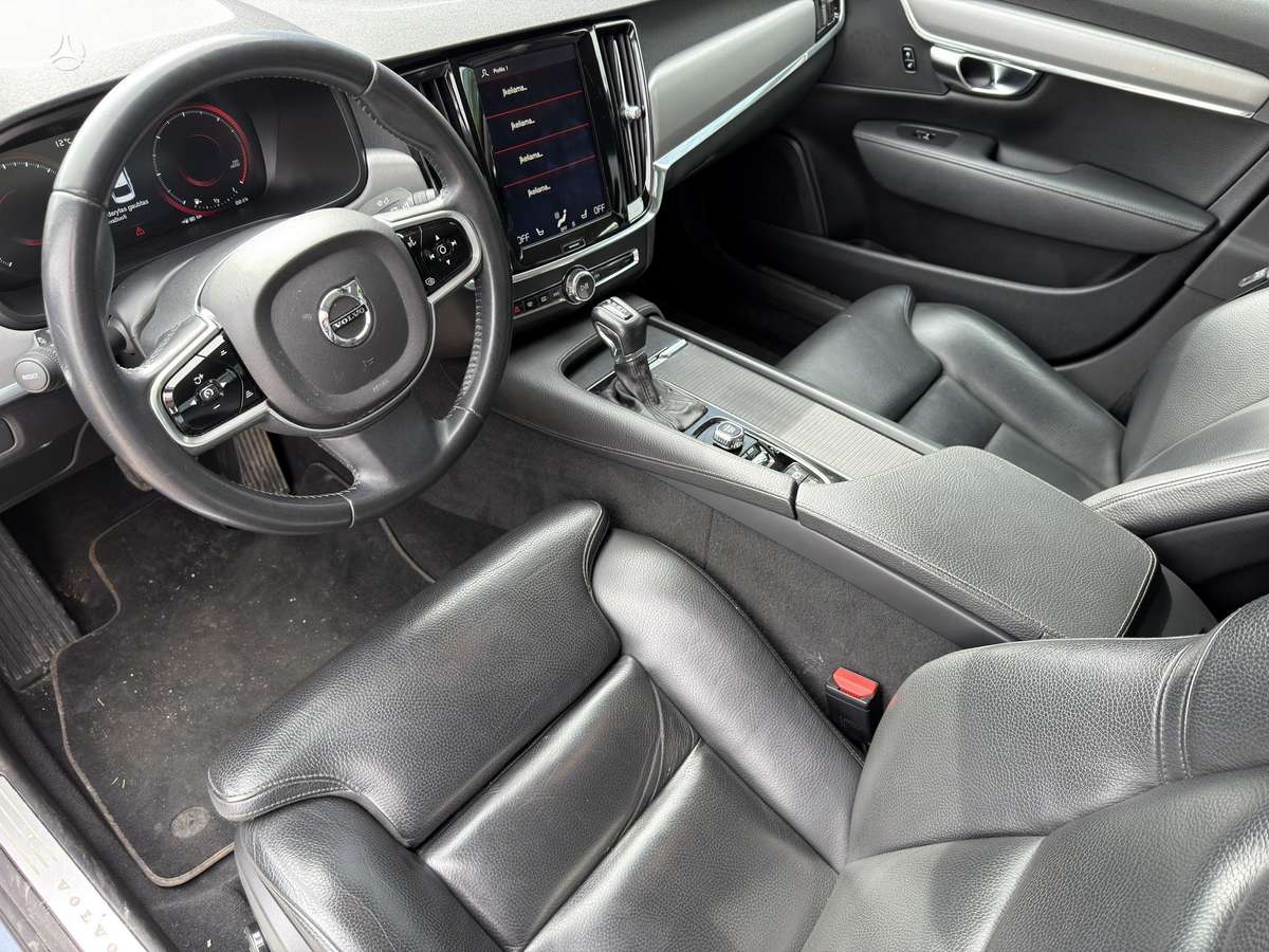 Volvo S90, 2.0 l., Седан
