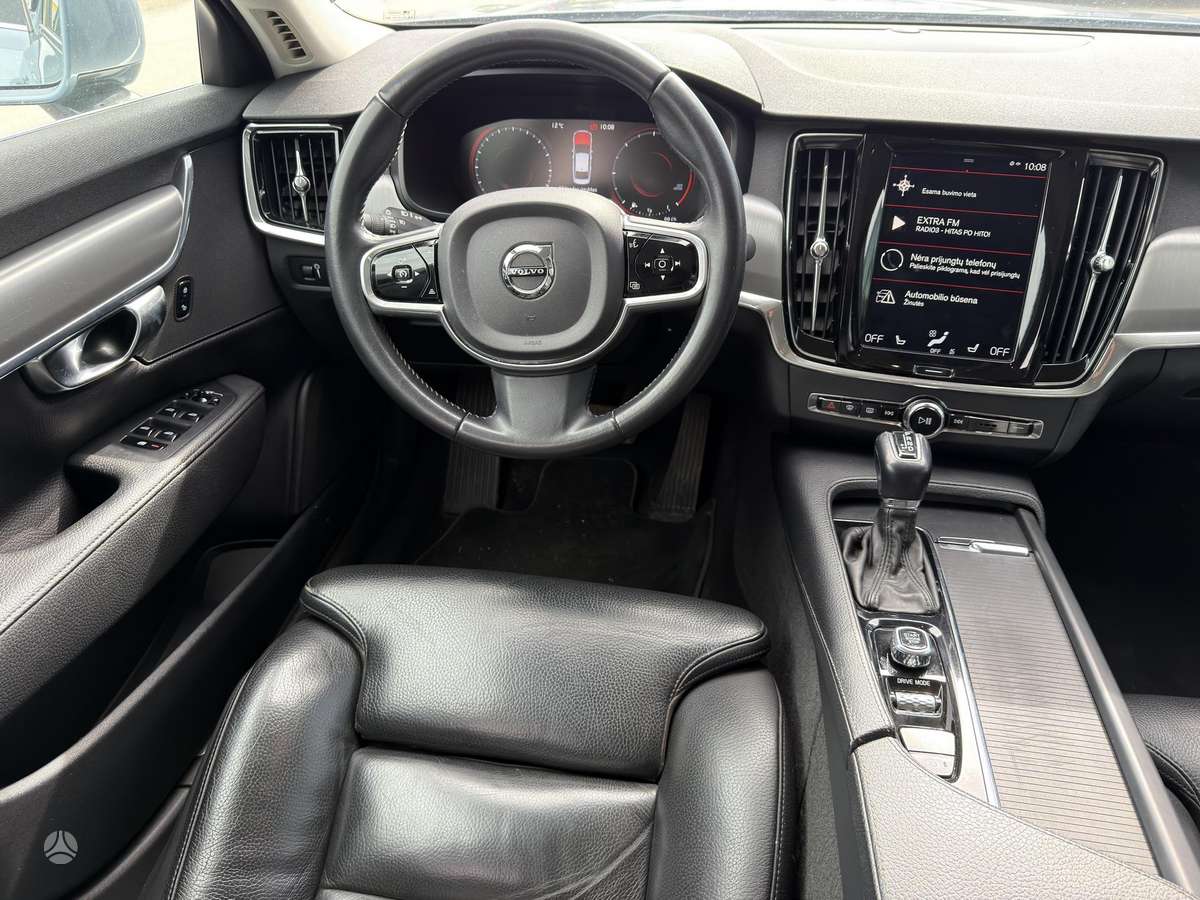Volvo S90, 2.0 l., Седан