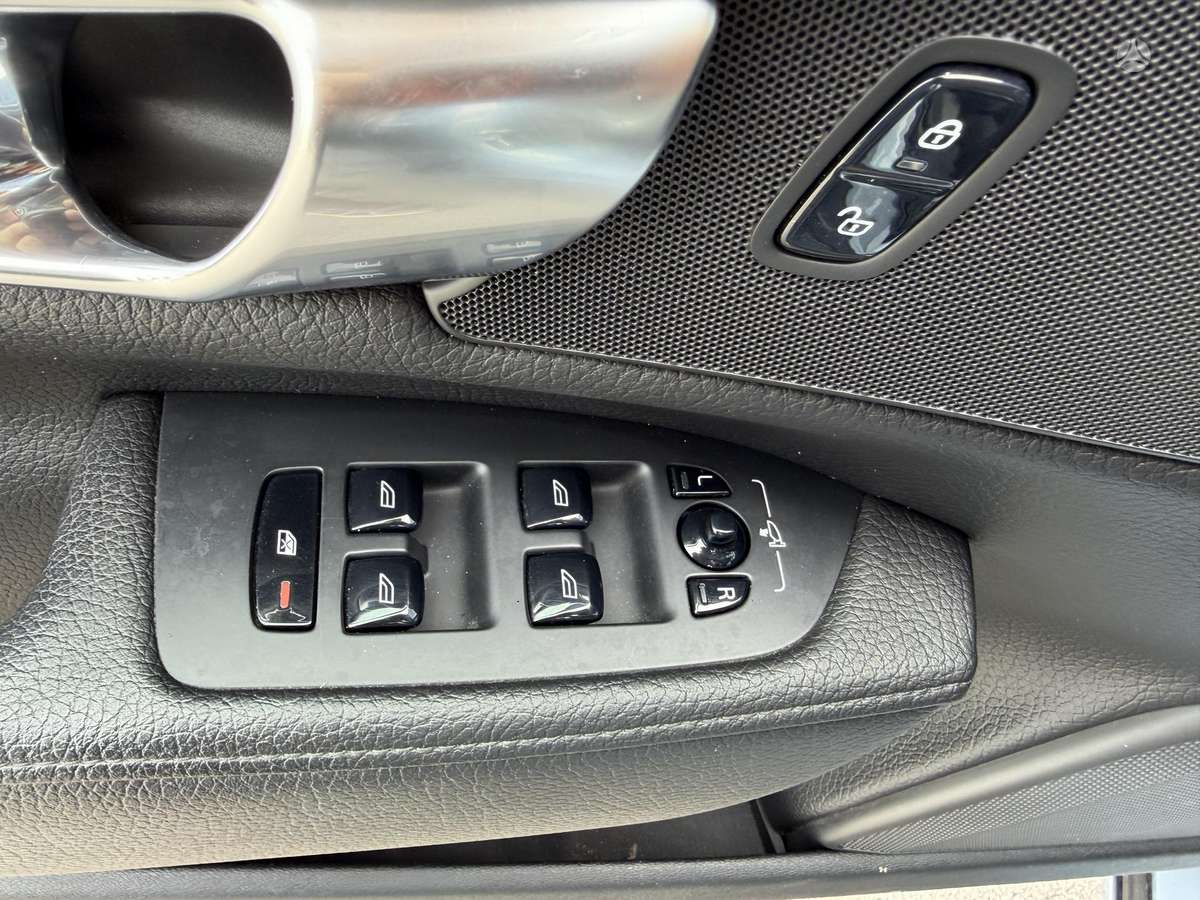Volvo S90, 2.0 l., Седан