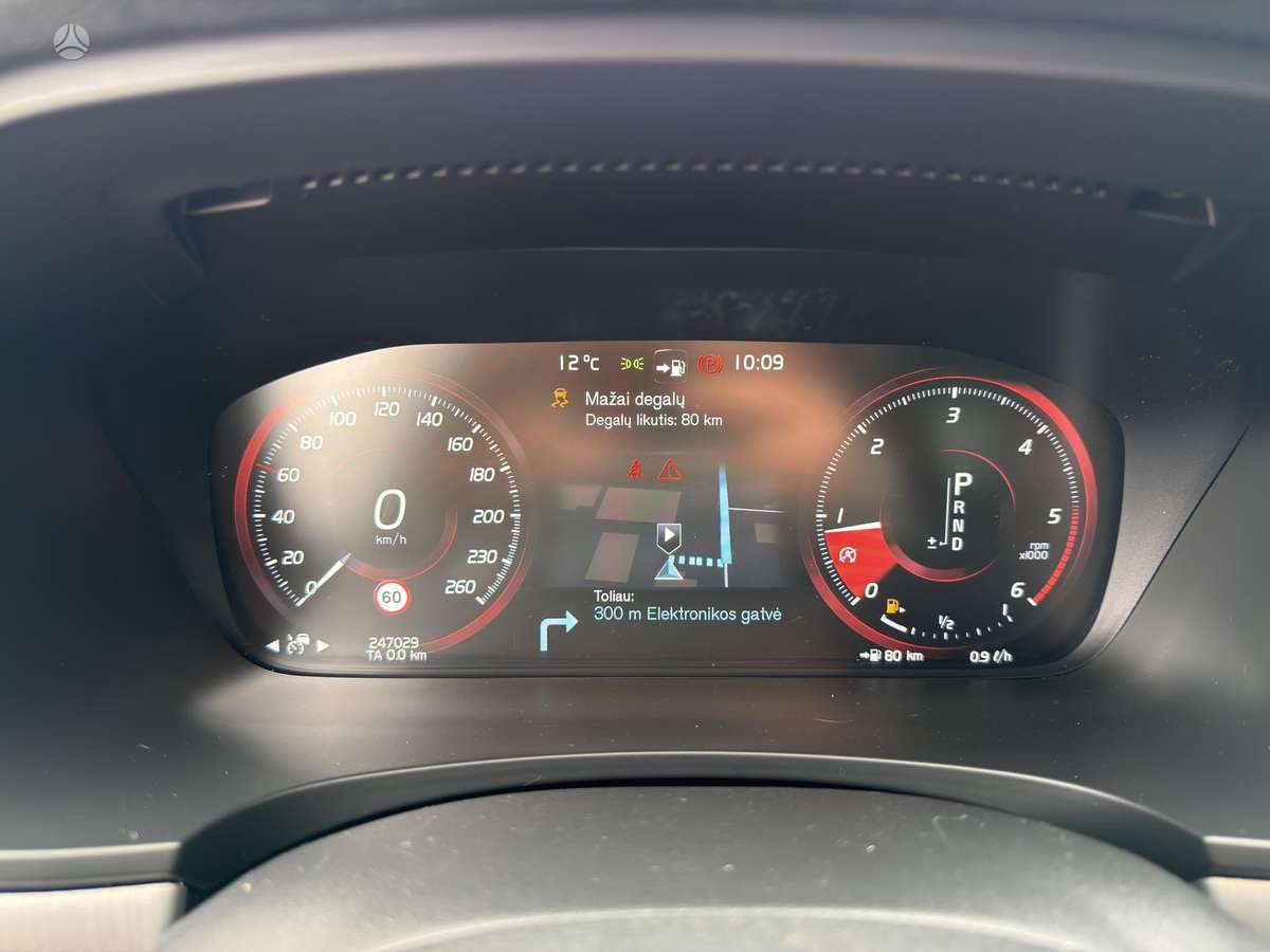 Volvo S90, 2.0 l., Седан