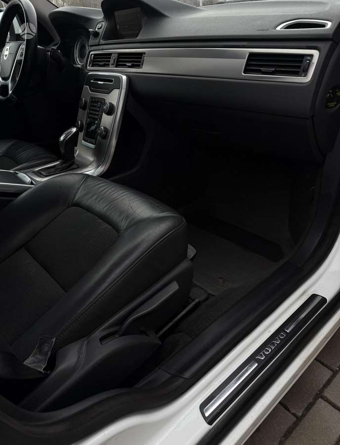 Volvo V70, wagon