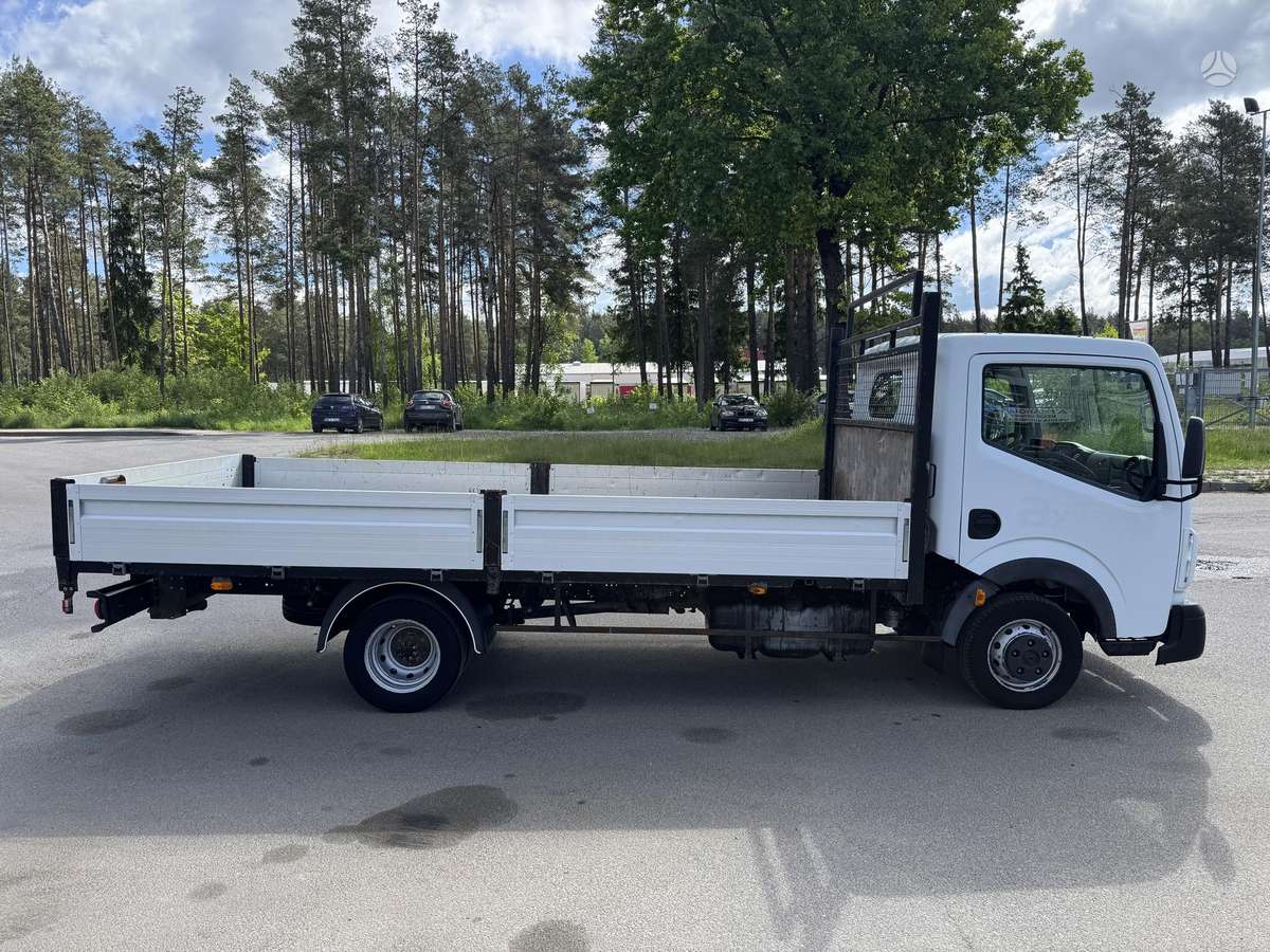 Renault Maxity - 6
